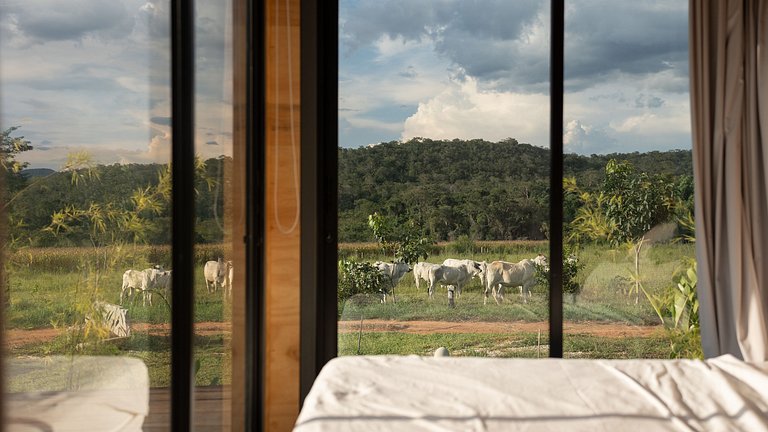 Summer Glass Home: cabana de vidro com ofurô em Pirenópolis