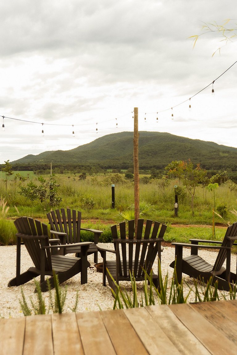 Summer Glass Home: cabana de vidro com ofurô em Pirenópolis